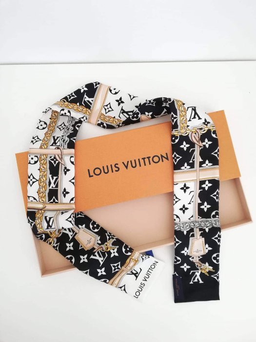 Louis Vuitton 頭巾