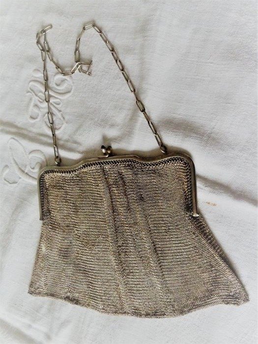 kaunis vanha laukku kiinteästä hopeaverkosta - .800 hopea - Eurooppa - 1800-luvun loppupuoli