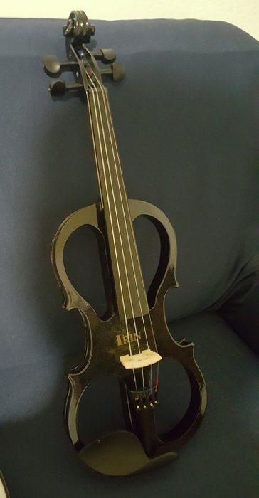 IRIN - Elektromos hegedű
