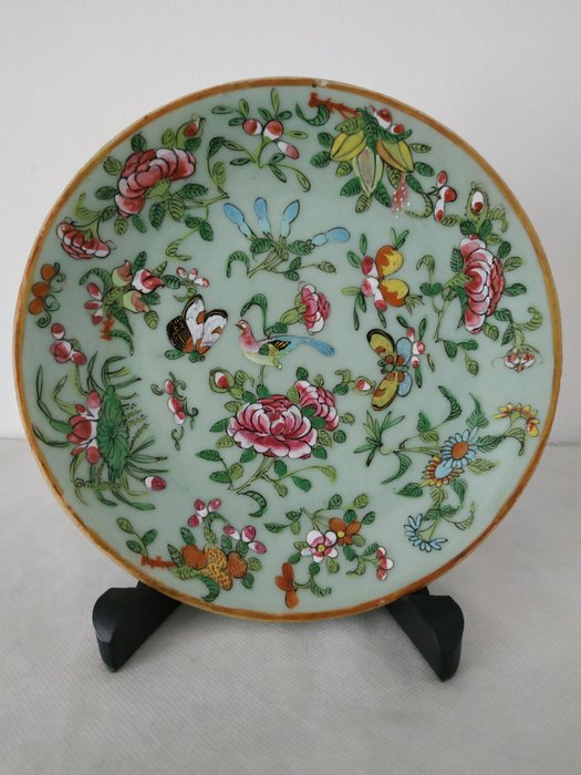 Plate - Celadon - Porcelain - Flowers, butterflies, bird - China - 19th century