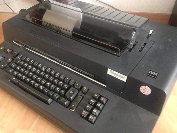 IBM - 电子作曲打字机 - 无原装盒