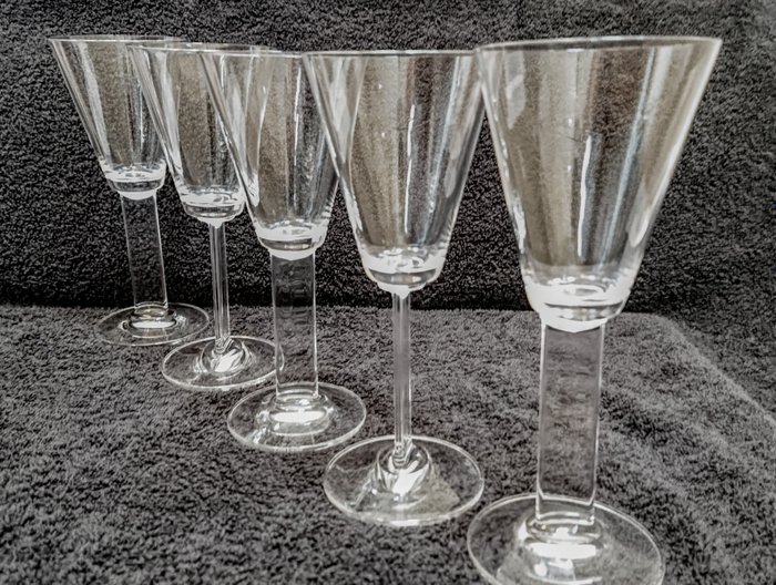 Lisa Mori - Cocktail Glass (5) - Contemporary - Crystal