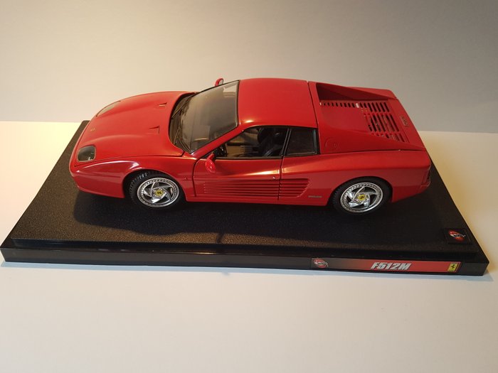 Hot Wheels - 1:18 - Ferrari F512 M Testarossa