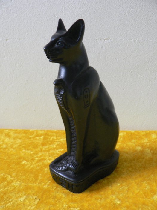 Sculptură de cult / pisică egipteană (Bastet) - Compozit