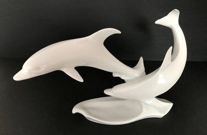 G. Bochmann - Alka Kaiser Bavaria - Bild von zwei Delphinen auf einer Welle - Porzellan