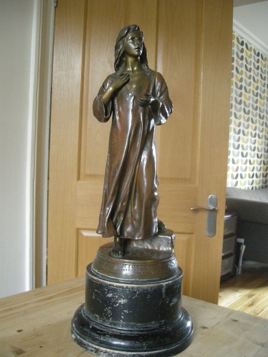 Francois Raoul Larche (1860-1912) - 雕塑, 耶稣·德文·勒·德克特尔 - 黄铜色 - Late 19th century