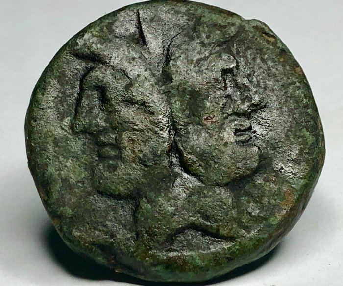 Romerska republiken - Asse di Giano Bifronte (rov. Prora e delfino), 209-208 a.C.