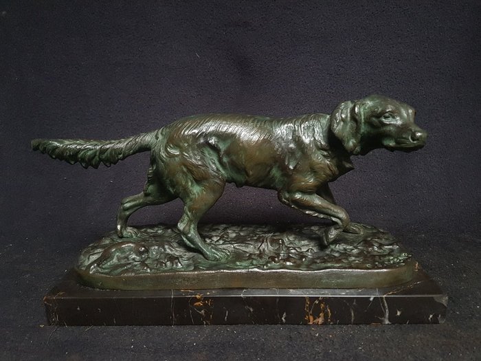 Naar Pierre-Jules Mène (1810 - 1879) - Sculpture, hunting dog - Bronze (patinated) - First half 20th century