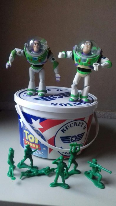 Disney - Pixar - Toy Story Soldiers o bucket Collezione - 2 Buzz il fulmine d'epoca