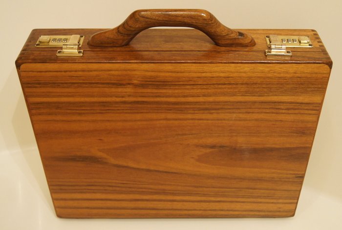 Elegant suitcase / briefcase vintage wood - Wood
