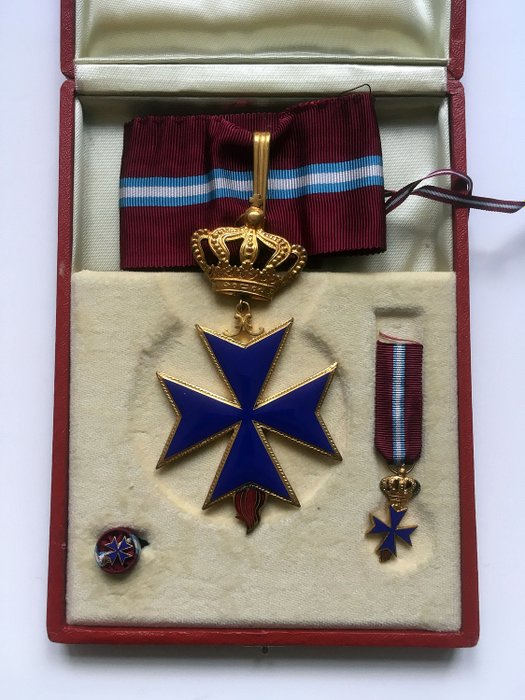 Suède - Ordre militaire du Saint-Sauveur et de Sainte Brigitte de Suède - Médaille