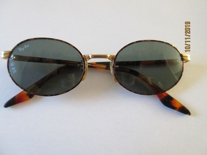 Ray-Ban - Bausch & Lomb - W2188 Sidestreet Crosswalk Sunglasses