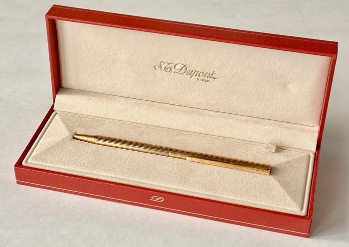 S T Dupont - Ballpoint pen - Gold-original box