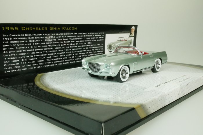 Preview of the first image of MiniChamps - 1:43 - Chrysler Ghia Falcon cabriolet - 1955 - Real Dream Cars - #250 of only 300 piec.
