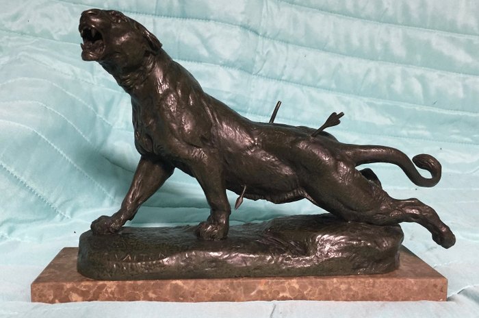 Charles Valton (1851-1918) - Siot Decauville Fondeur Paris - Skulptur, Skadet panter - Bronze (patineret) - Slutningen af det 19. århundrede