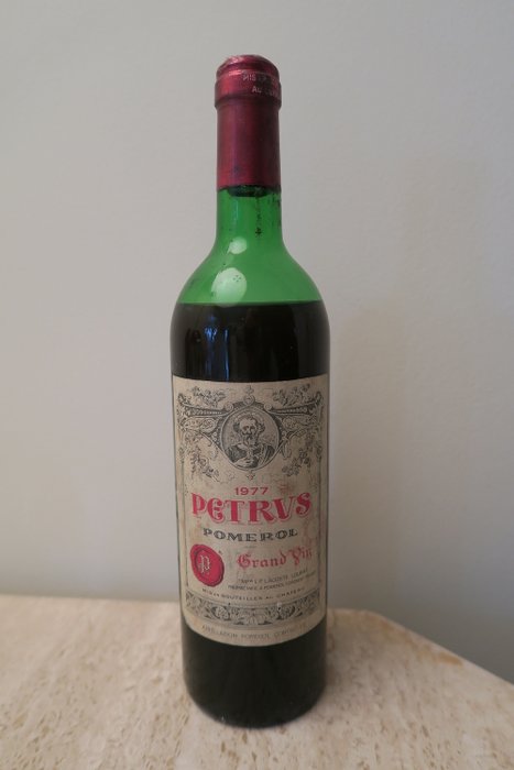 1977 Chateau Petrus - 波美侯 Grand Cru Classé - 1 Bottle (0.75L)