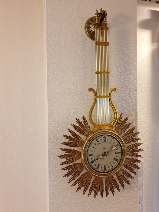 Swing pendulum clock Mysterieuse treasure Elexacta - Plastic - 21st century