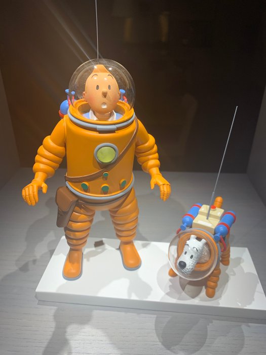 Tintin -  Statuette Moulinsart / Fariboles 44023 - Tintin et Milou cosmonautes sur la glace  - (2018)