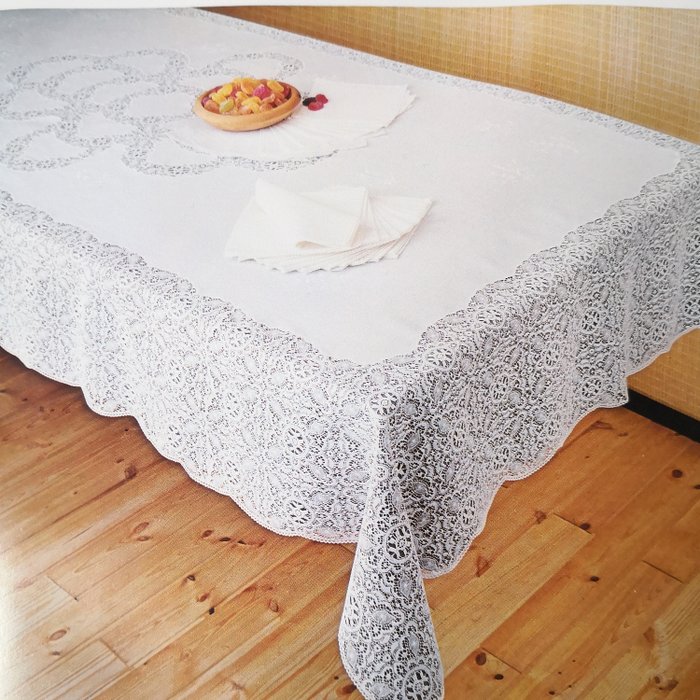 Hantverksmässig bordsduk - 100% linne och Pizzo di Calais original 50-tal - Andra hälften av 1900-talet