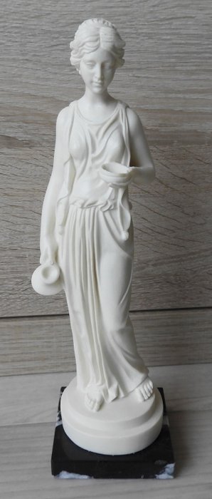 A.Santini - Statue (1) - Ivorine (harpiks med marmorpulver og alabaster)