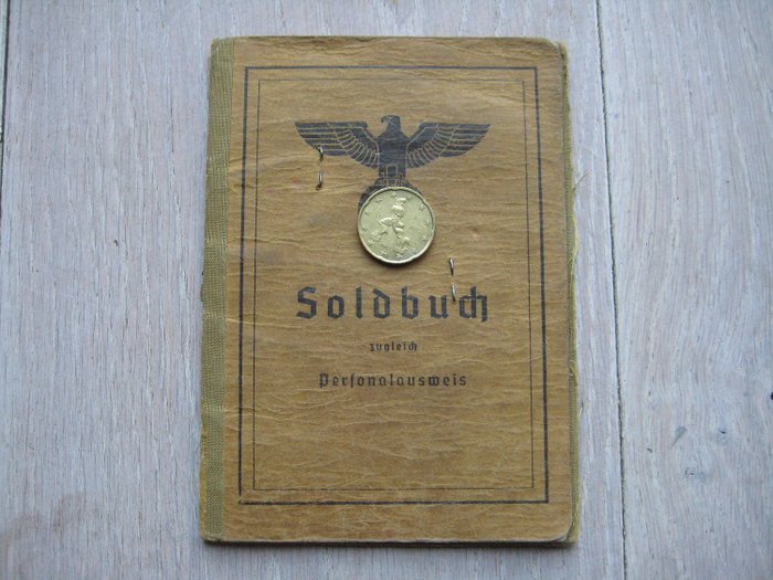 Deutschland - Soldbuch Wehrmacht Reserve Grenadier Btl. (Mot.) 8 Besetzung Dänemark - 1944