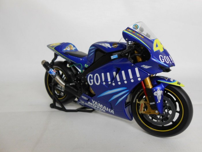 MINICHAMPS 1/12 Rossi 2005 Bike Yamaha 990 YZR M1 Gauloises Team GP Moto for sale online 