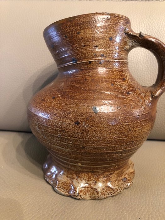 Raeren jug - Stoneware