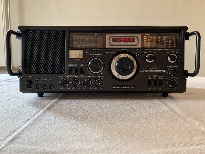 National Panasonic - DR48 / RF4800 - World radio