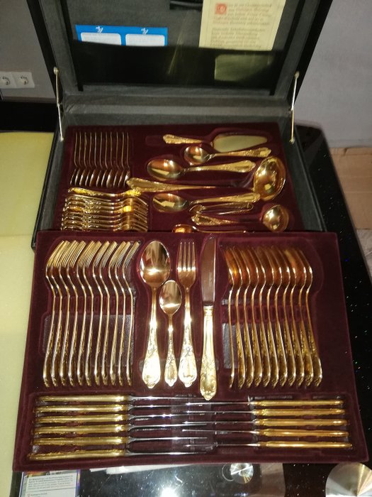 Nivella "Antoinette"- Besteckkoffer, Solingen, neuwertiger Zustand - Nivella - Cutlery (72) - Rococo Style - 999 (24 karat) gull