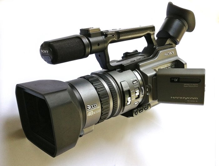 Sony Dcr Vx2100 3ccd Minidv Handycam Camcorder 12x Optical Catawiki