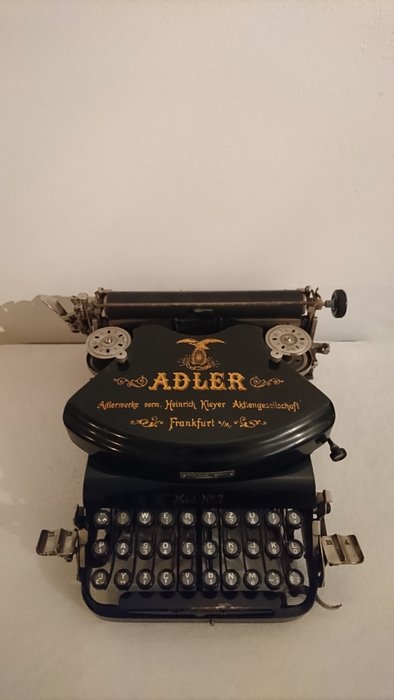 Adler - 打字机