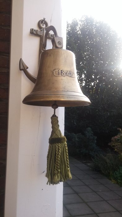 Copper ship's bell 1842 - Copper