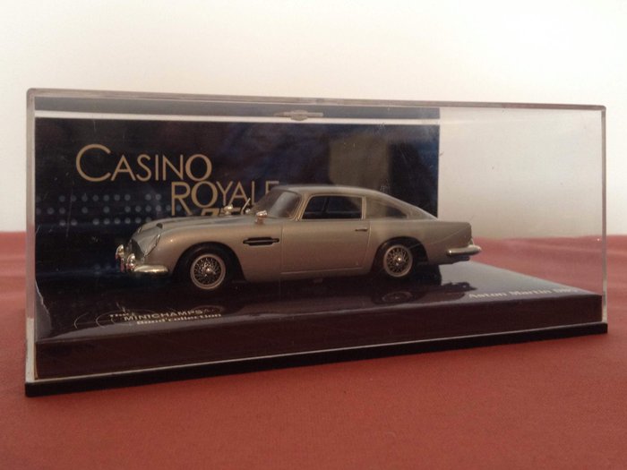 JAMES BOND Aston Martin DB5 warehouse Goldfinger New in sealed Pack 1:43 scale 