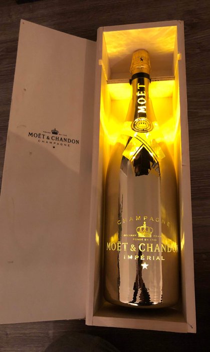 Moët & Chandon Luminous Night Light - Champagne Brut - 1 Dobbel Magnum / Jeroboam (3,0 L)