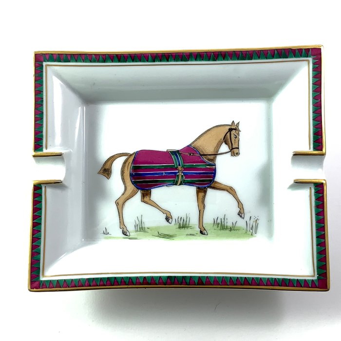 Hermes - Ashtray - Brown Horse with horse blanket - .999 (24 kt) gold, Porcelain