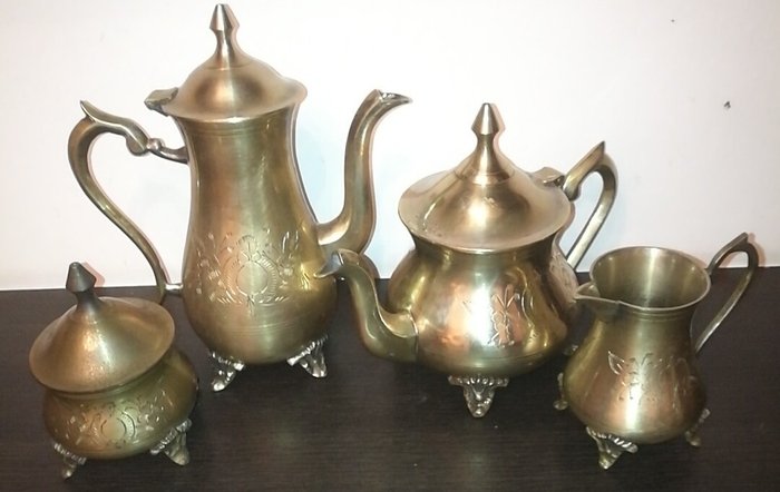 EPNS - 茶壶，咖啡壶，糖罐和牛奶罐套装 (4) - 银盘