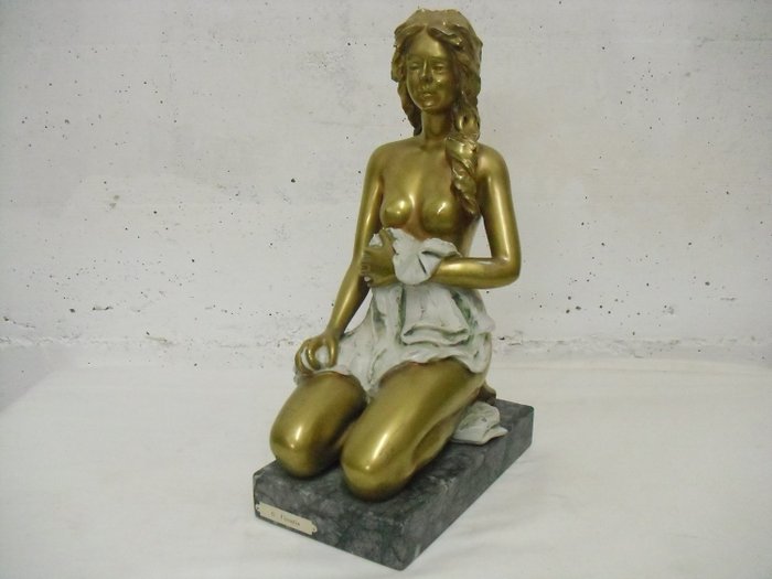 Gianni Visentin - Skulptur - Akt einer Frau - Keramik