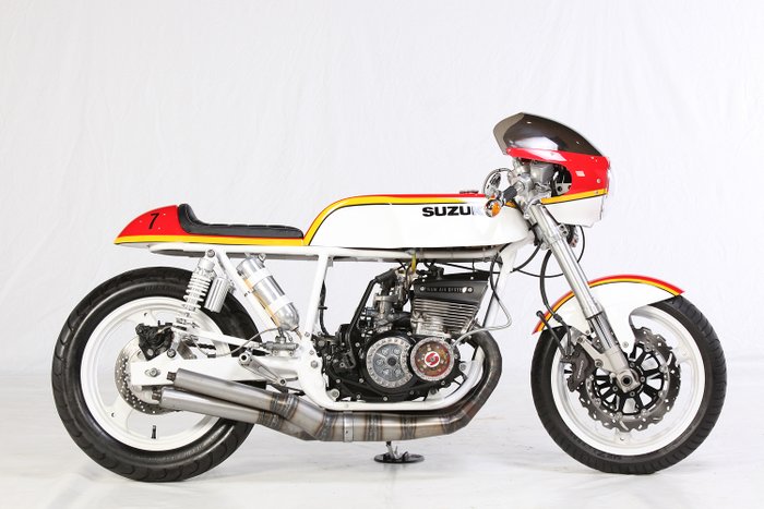 Suzuki - GT 550 - Cafe Racer - 550 cc - 1976