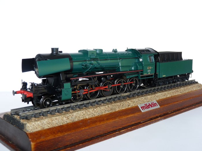 Märklin H0 - 37157 - Locomotiva a vapor com guarda - Série 26 (ex.BR52) - NMBS
