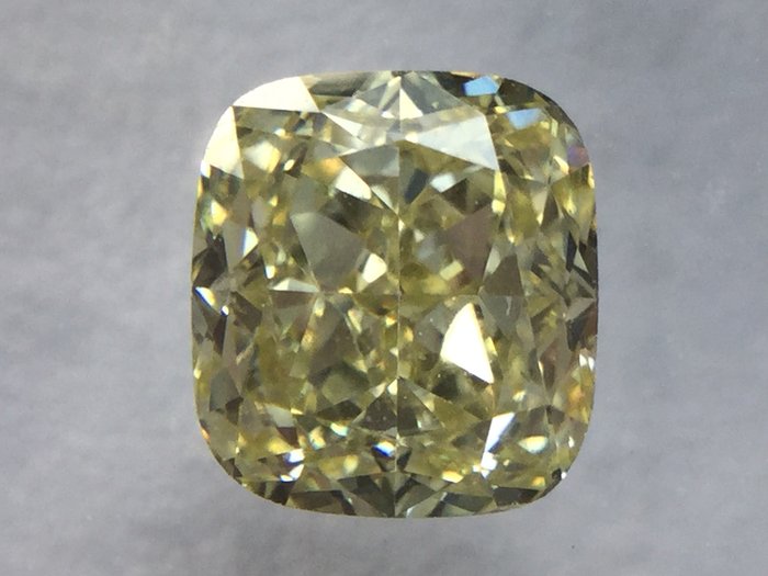 鑽石 - 0.57 ct - 明亮型 - 淺黃色 - VS1