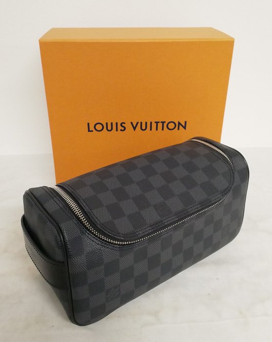 Louis Vuitton King Size Kulturtasche
