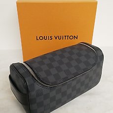 Louis Vuitton Kulturbeutel