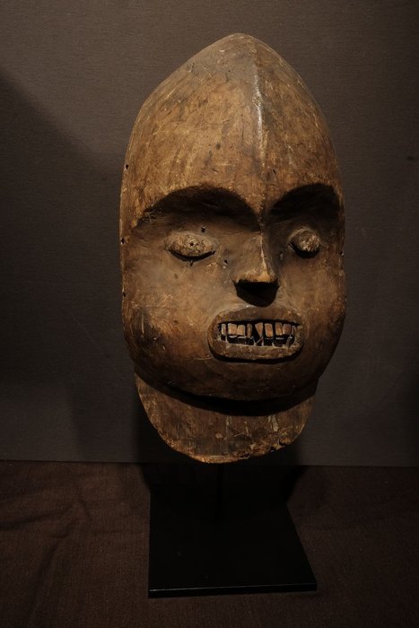 Mask - Wood - Provenance Donald Taitt - Bamileke - Cameroon 