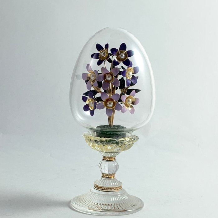 Franklin Mint, House of Faberge - 紫羅蘭花束收集器雞蛋 - 頂級瓷器，鑲有24克拉鍍金元素