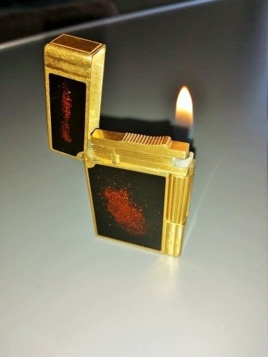 Dupont - Lighter - Gold plated black lacquer of China black gold glitter of 1