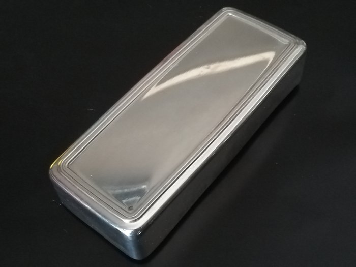 crumb collector - Plastic, Silverplate