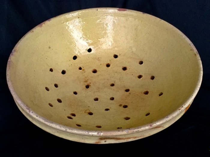 仿古陶漏勺，美丽的黄色/ o石色釉面陶瓷 - 19e eeuws , Zuid Frankrijk 