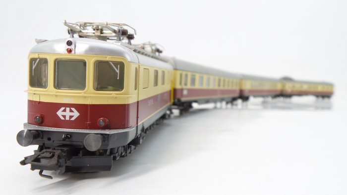 Märklin H0轨 - 26557 - 火车套装 - 带E-loc和3个车厢的4件式TEE'巴伐利亚' - DB, SBB
