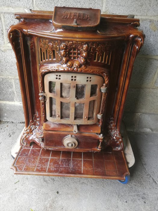Antigua estufa de leña de hierro fundido - Hierro (fundido/forjado) - 1920-1949