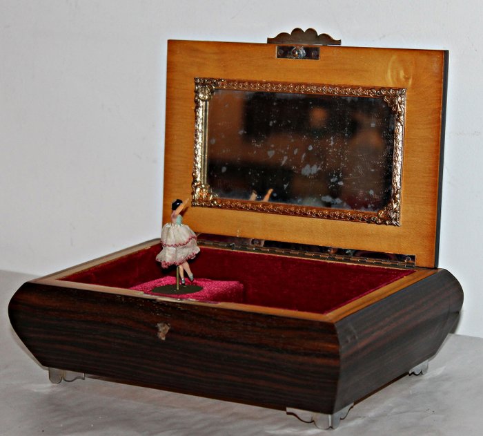 音樂首飾盒50年代的Reuge。 (1) - 木材和壓紋銀